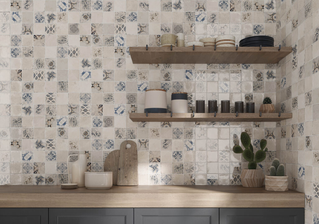 Azulejos de pequeño formato decorado rústico envejecido